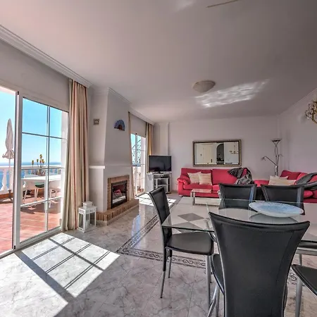 Villa Amazing With Magical View And Pool In Nerja