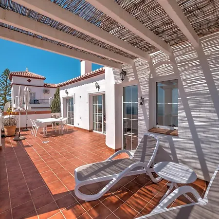 Amazing With Magical View And Pool In Nerja