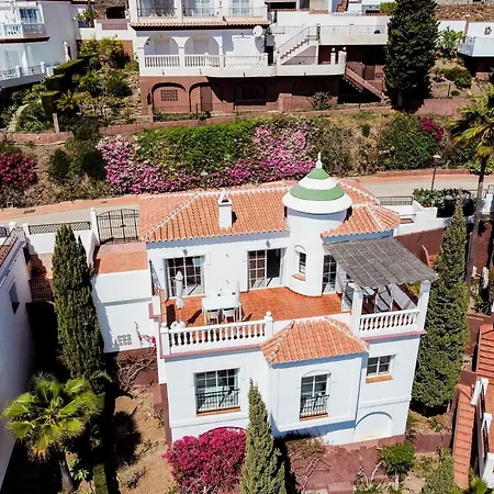 Amazing With Magical View And Pool In Nerja